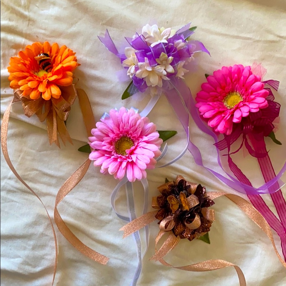 Silk flower wrist corsage